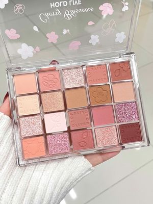 Evening Sakura Dance Eyeshadow Palette HA0447
