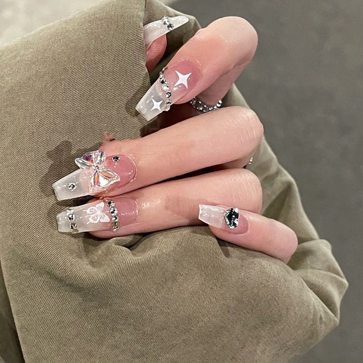 Embossed Butterfly Burst Diamond Nail Art HA1282