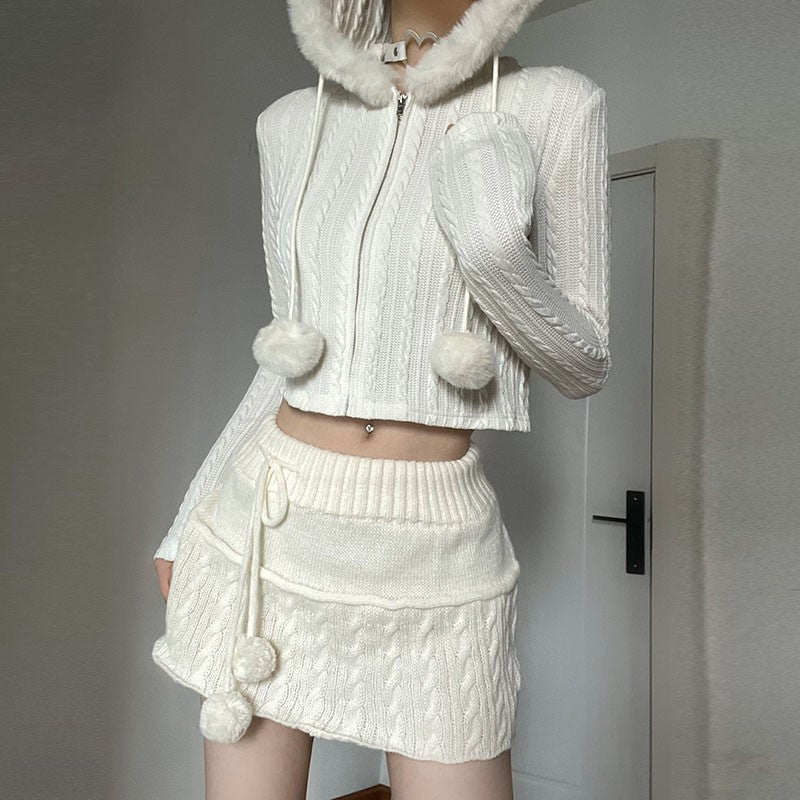 Twist-textured fur-paneled hooded sweater HA1552