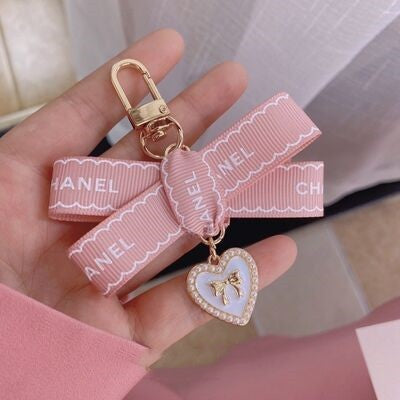 Ribbon Pearl Chain Keyring   HA1569
